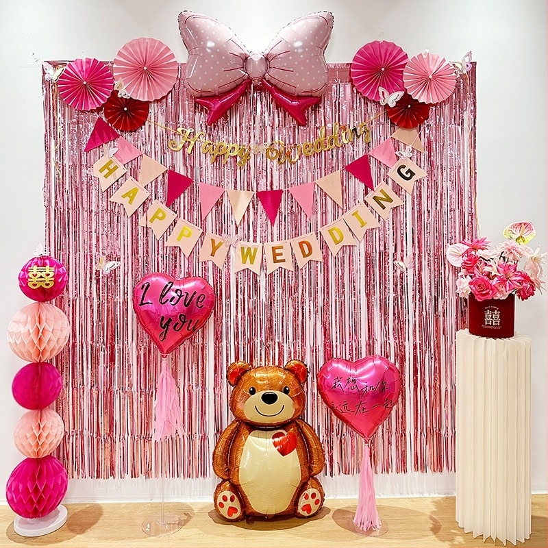 Fundal pentru camera de nuntă – atmosferă romantică, decorațiuni cu panglici, material plastic, potrivit pentru nunți