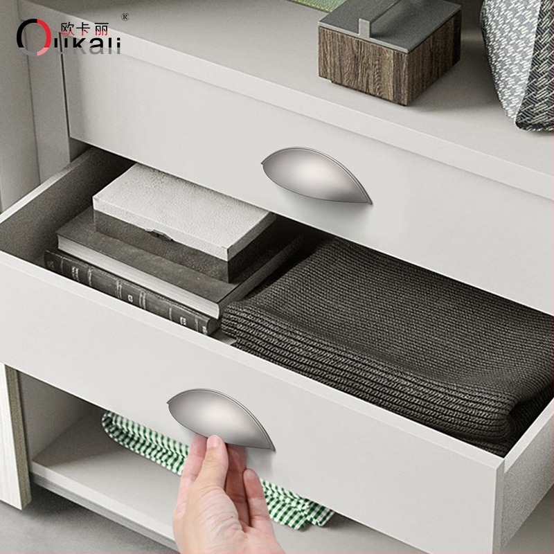 Mâner pentru dulap cu design semicerc, în formă de urechi, din aliaj de zinc, model 6618, placare electrolitică