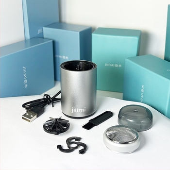 Aparat de ras electric cu cap rotativ de 1 lamă, încărcare USB-C, autonomie 45 de minute, încărcare 1 oră, baterie încorporată 100–300 mAh, lamă lavabilă