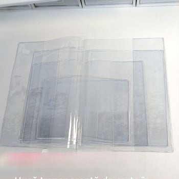 Protecție transparentă din PVC pentru coperți de caiete și agende — Brand: Other; Material: PVC; Import: Nu; Licența IP: Nu; Cadou: Nu.