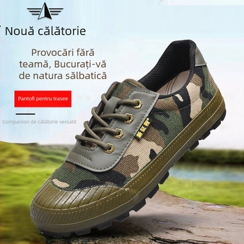 Pantofi sport camuflați din pânză – respirabili, impermeabili, antiderapanti, rezistenți; talpă din cauciuc; gleznă joasă; vârf rotund