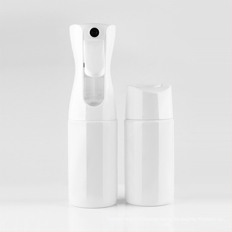 Sticla spray PET personalizabilă cu pulverizare continuă și atomizare la presiune înaltă, pentru hidratarea cosmeticelor și udarea plantelor, cu logo personalizabil
