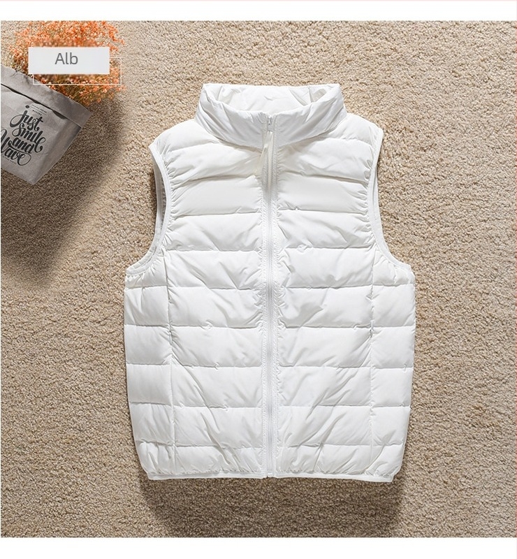 Jachetă-vest damă din puf subțire, cu guler înalt și fermoar, umplutură din puf de rață, croială Slim, lungime 50–65 cm.