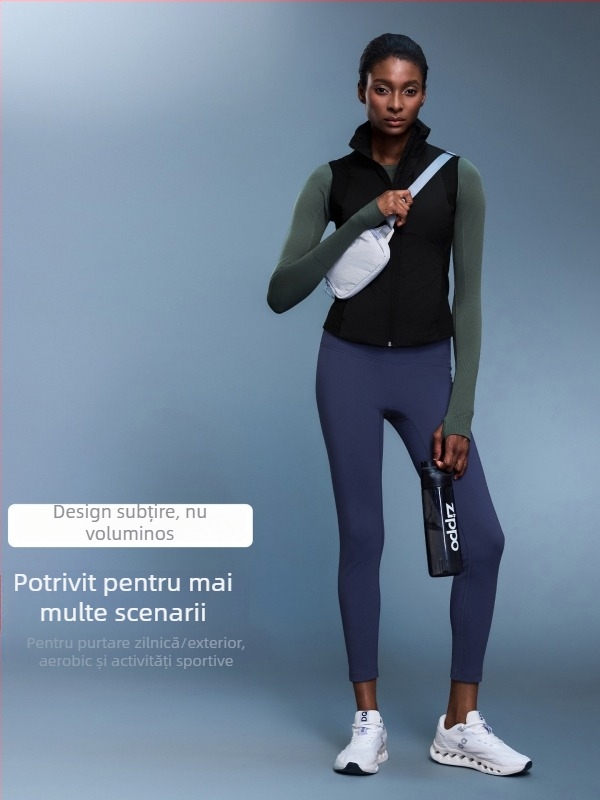 Gilet-jachetă fără mâneci, cu guler înalt, fără glugă; Material: amestec de bumbac cu 94% nylon