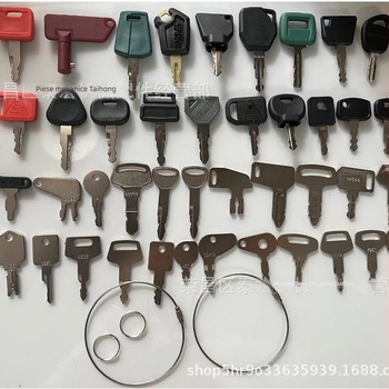 Set de 42 chei pentru Caterpillar, Komatsu, Hitachi, Kobelco, Volvo, Bobcat, Kubota, Doosan, Takeuchi