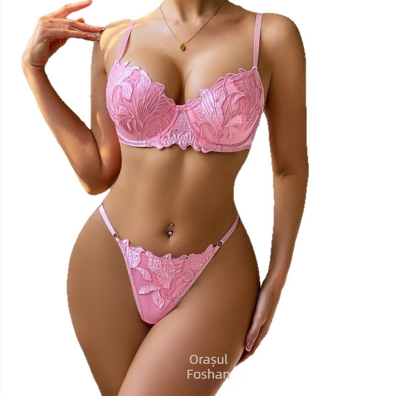Set sutien și chiloți din poliester, broderie dublă, cupe nemoldate, push-up, respirabil